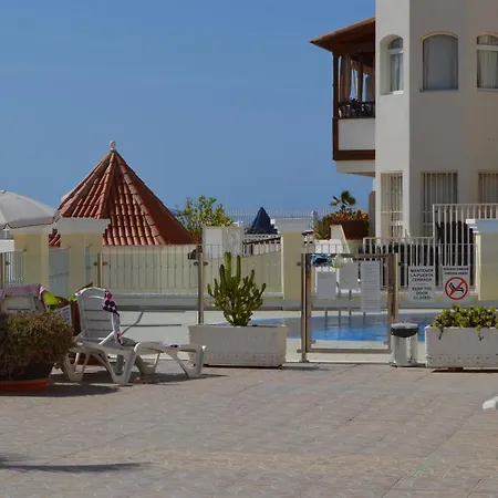 Apartamento Con Piscina Y Wifi En La Caleta Apartamento
