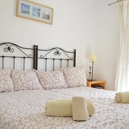 Apartamento Con Piscina Y Wifi En La Caleta Apartamento