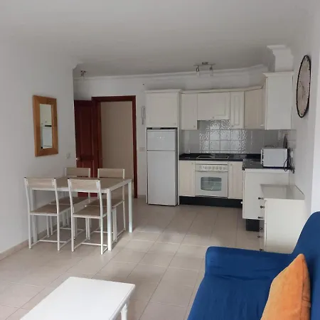 Apartamento Apartamento Con Piscina Y Wifi En La Caleta *