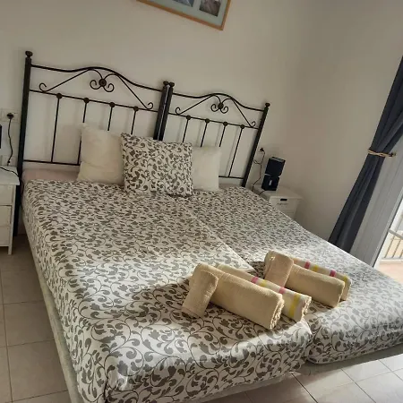 Apartamento Apartamento Con Piscina Y Wifi En La Caleta *