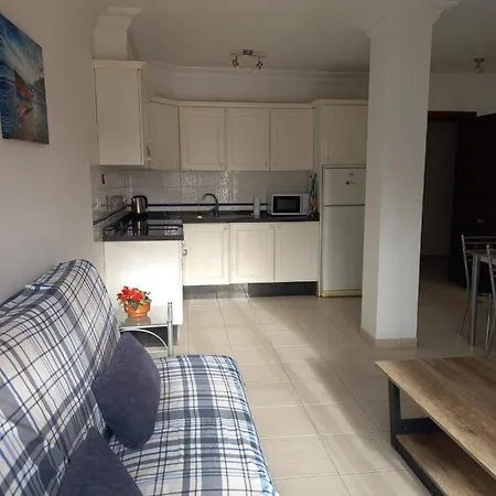 Apartamento Con Piscina Y Wifi En La Caleta Apartamento *